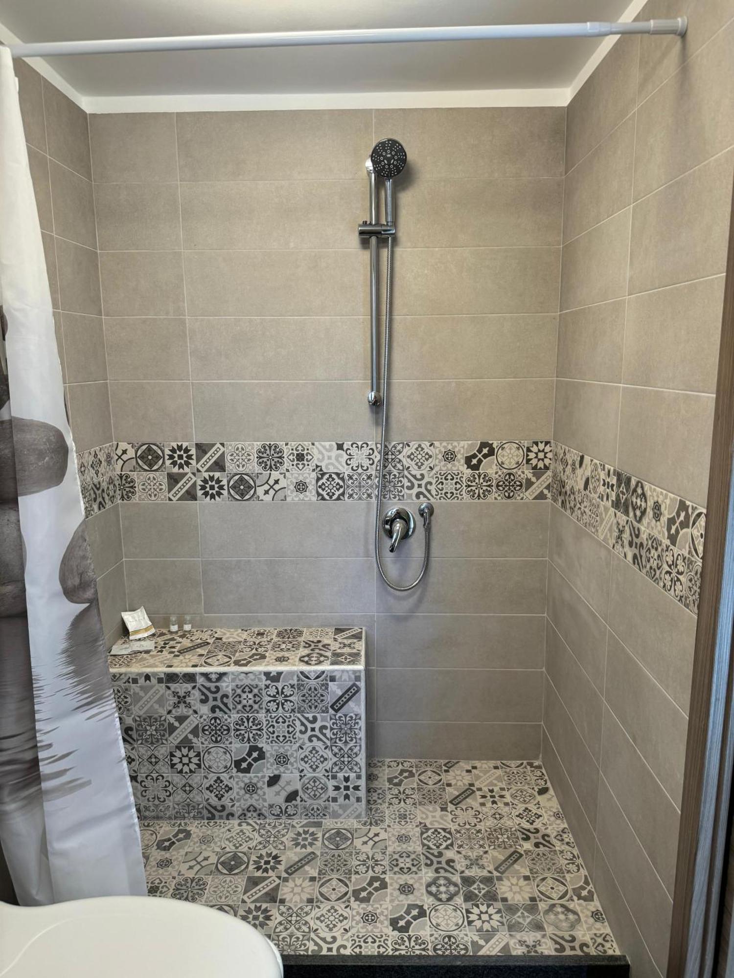 La Rondine Bed Hotel Ficarazzi Luaran gambar